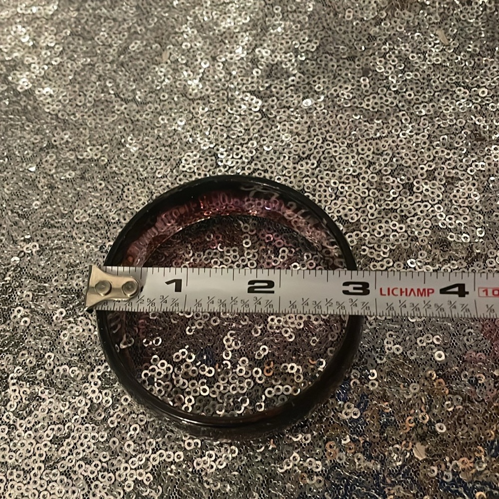 Purple acrylic bangle - Picture 2 of 2
